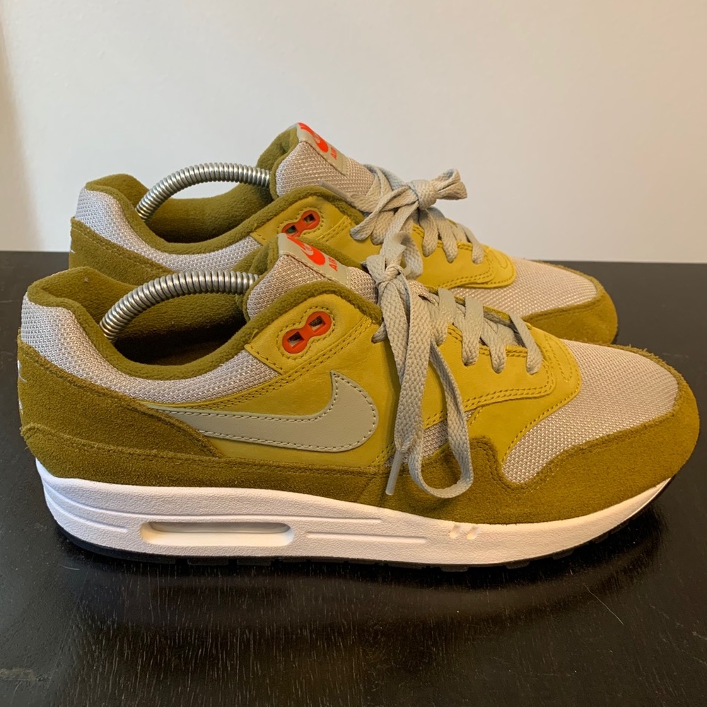 Nike Air Max 1 Green Curry size 10